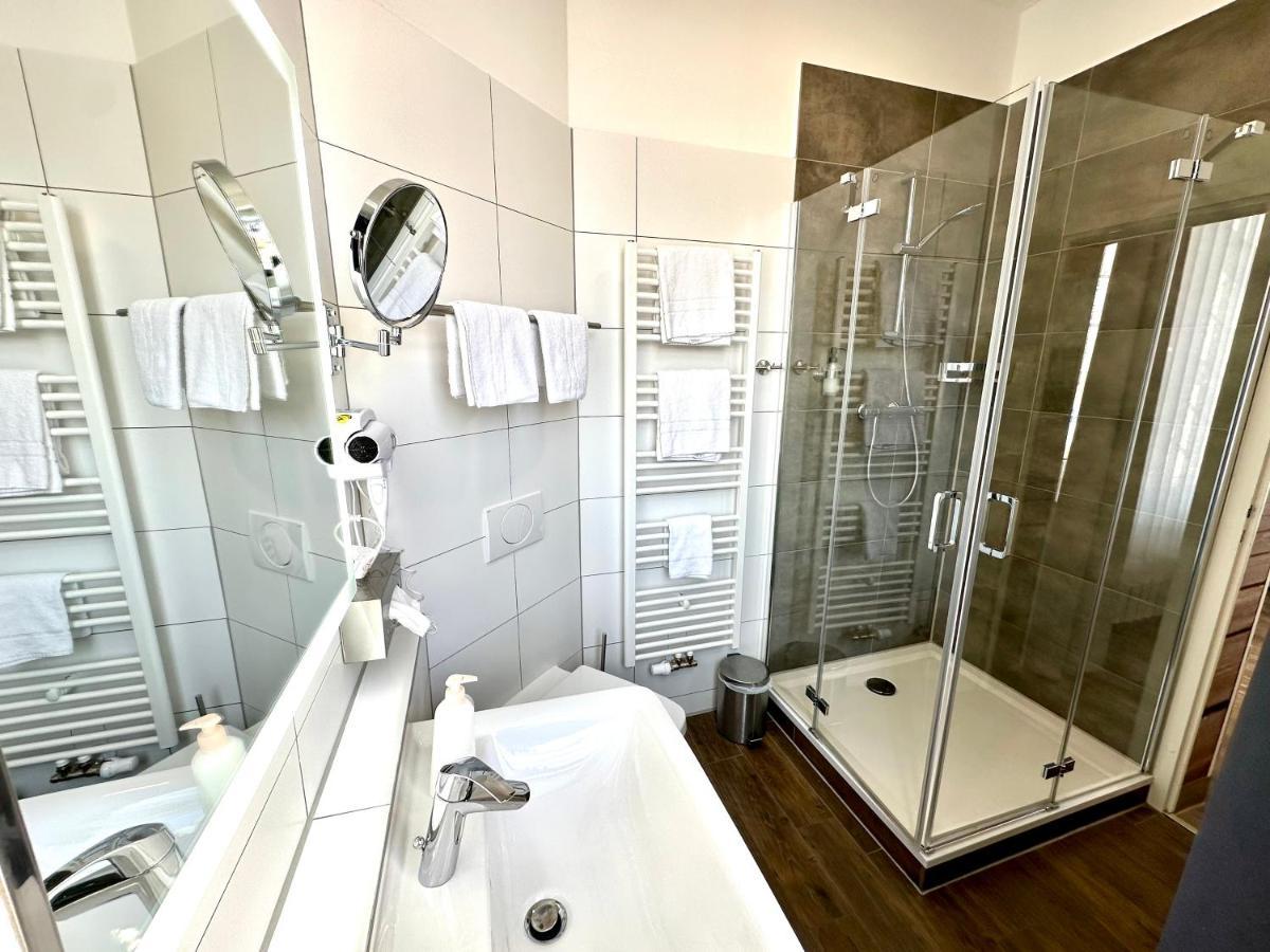 Hotel "Central" Inh Carolin Krause Bitterfeld-Wolfen Экстерьер фото
