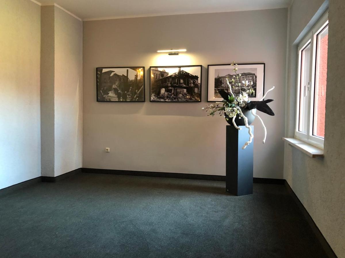 Hotel "Central" Inh Carolin Krause Bitterfeld-Wolfen Экстерьер фото